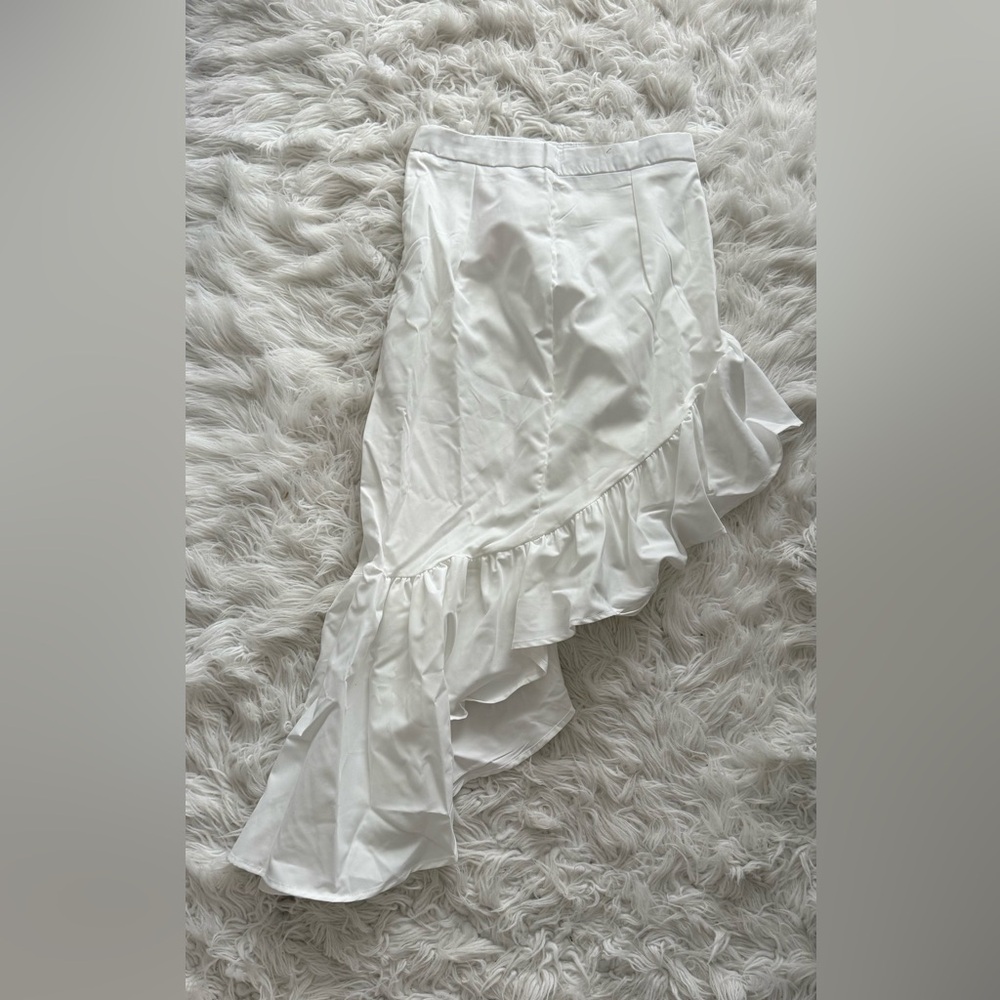 SHEIN White Satin Skirt